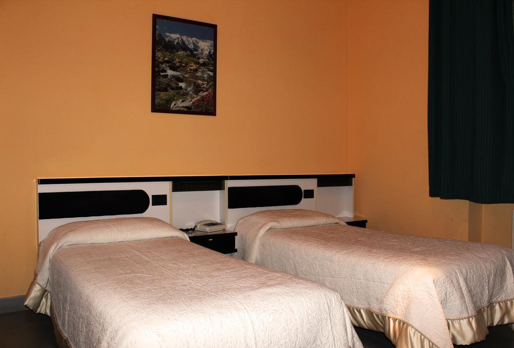 Hotel Falisco Fabrica di Roma Szoba fotó