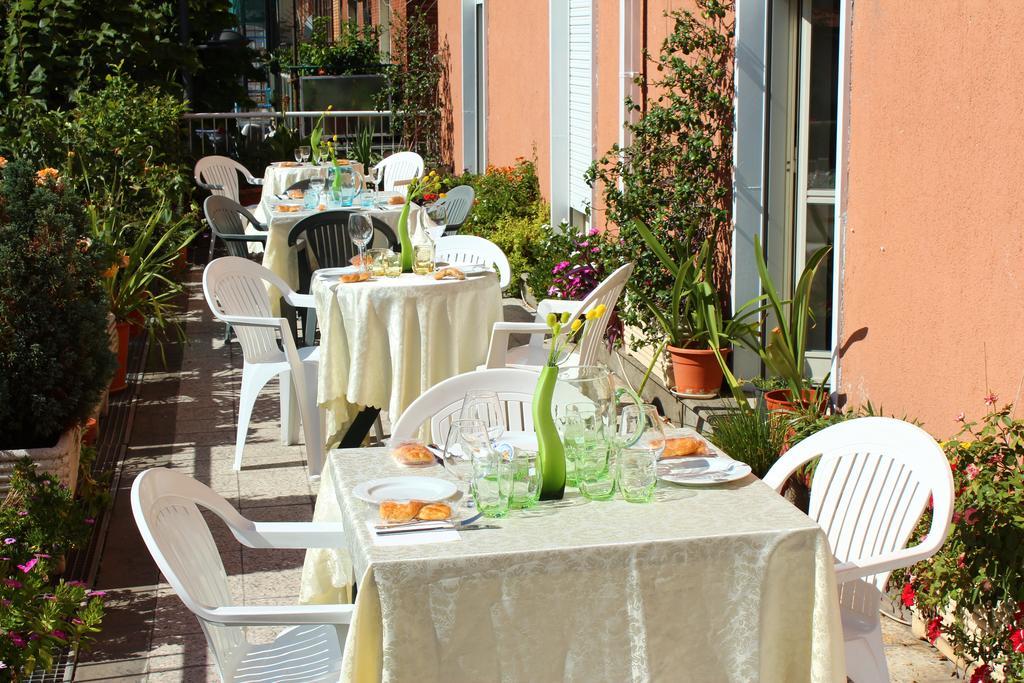 Hotel Falisco Fabrica di Roma Kültér fotó